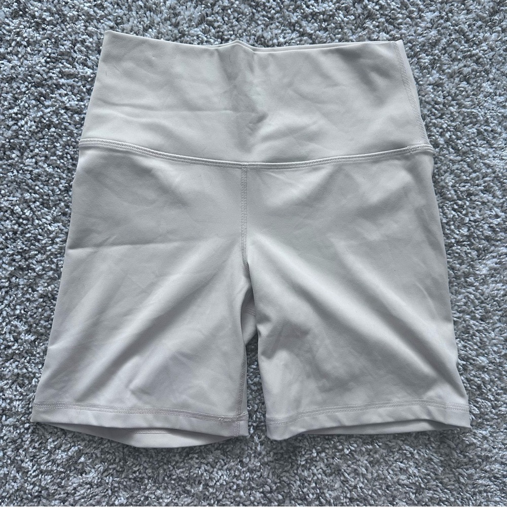 SET Active butter smooth tan beige athletic shorts